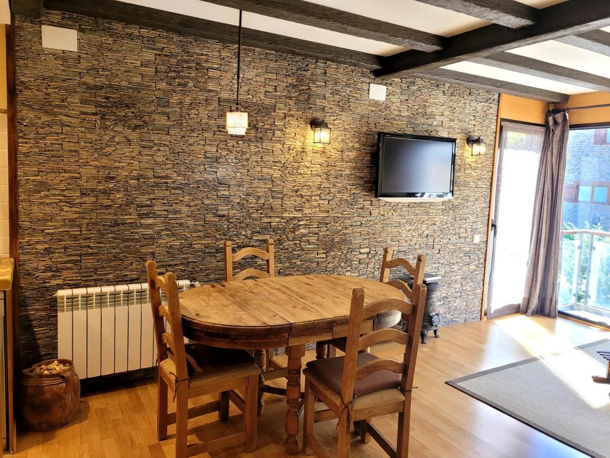 Vielha Centro Apartamento Eraval Apartment Bagian luar foto